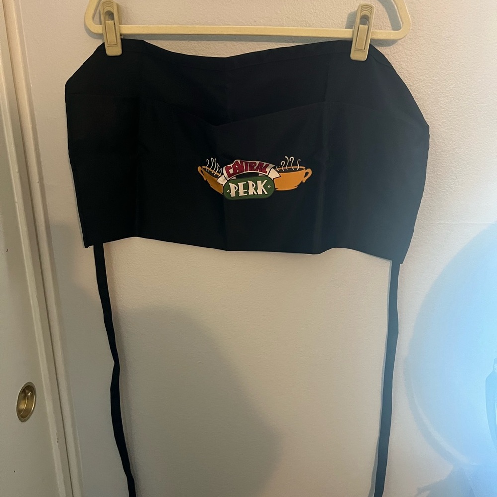 Central Perk Black Apron